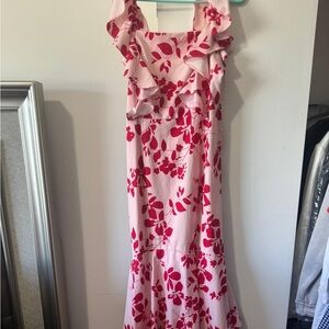 Pink and red floral dress with ruffles at the end🩷